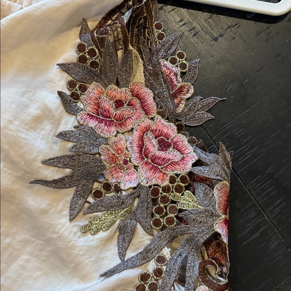 a'gaci Y2K VTG Floral Embroidered Tank Top - Cream and Pink Medium - Picture 10 of 10